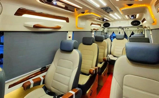 18 seater tempo inside
