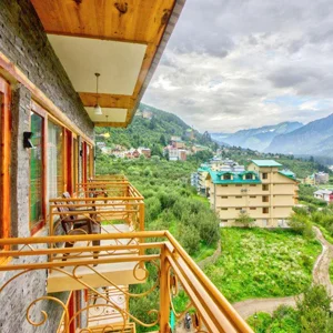 Delhi to Manali